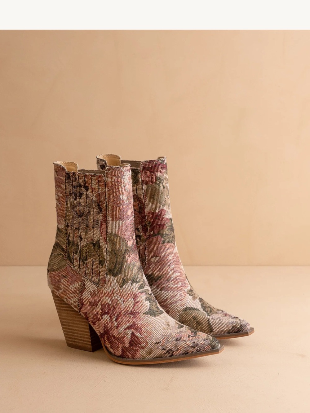 Oasis Society boots